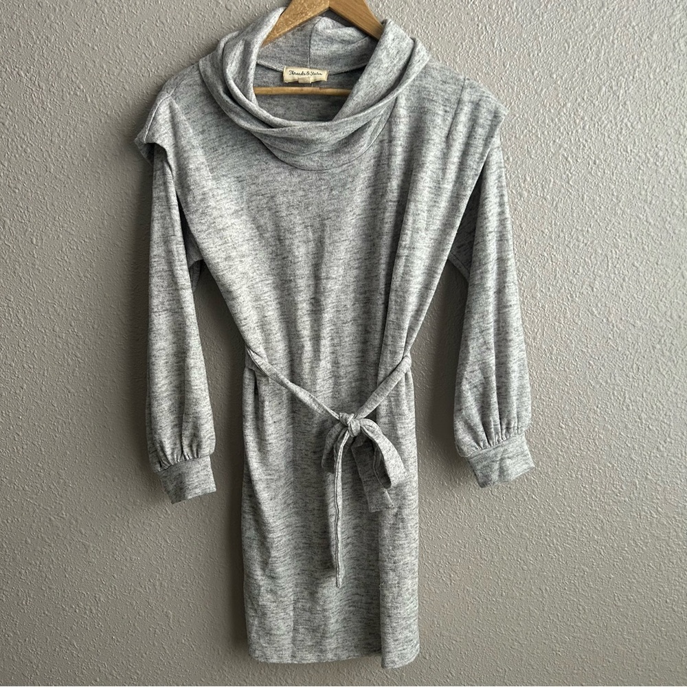 NEW Threads & States Gray Long Sleeve‎ Mock Neck Sweater Dress Tie Waist - NWT